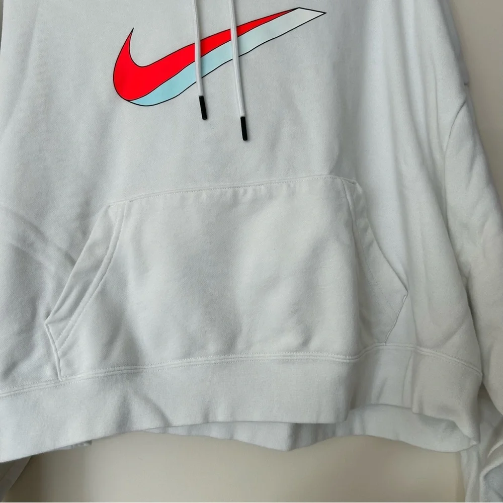 Women’s NIKE Cropped Hoodie Sweatshirt